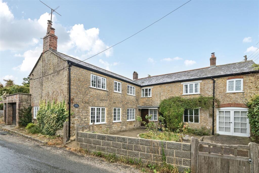 Main image of property: The Green, Beaminster