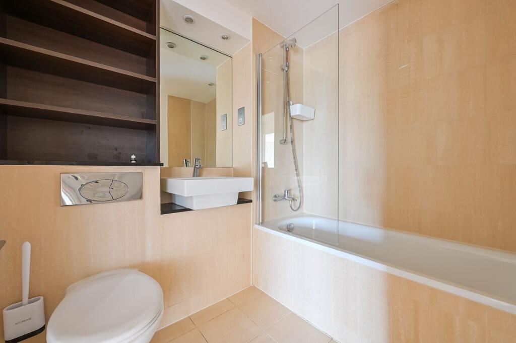 Forge Square, Docklands, London, E14 - View 6