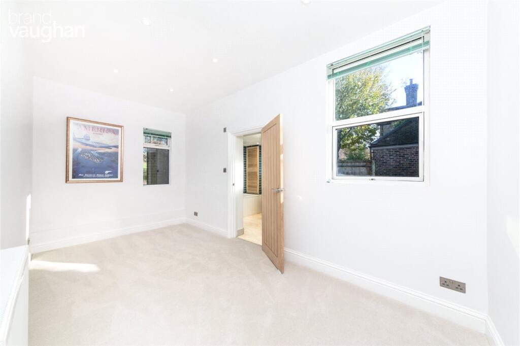 Apartment in Brighton - More