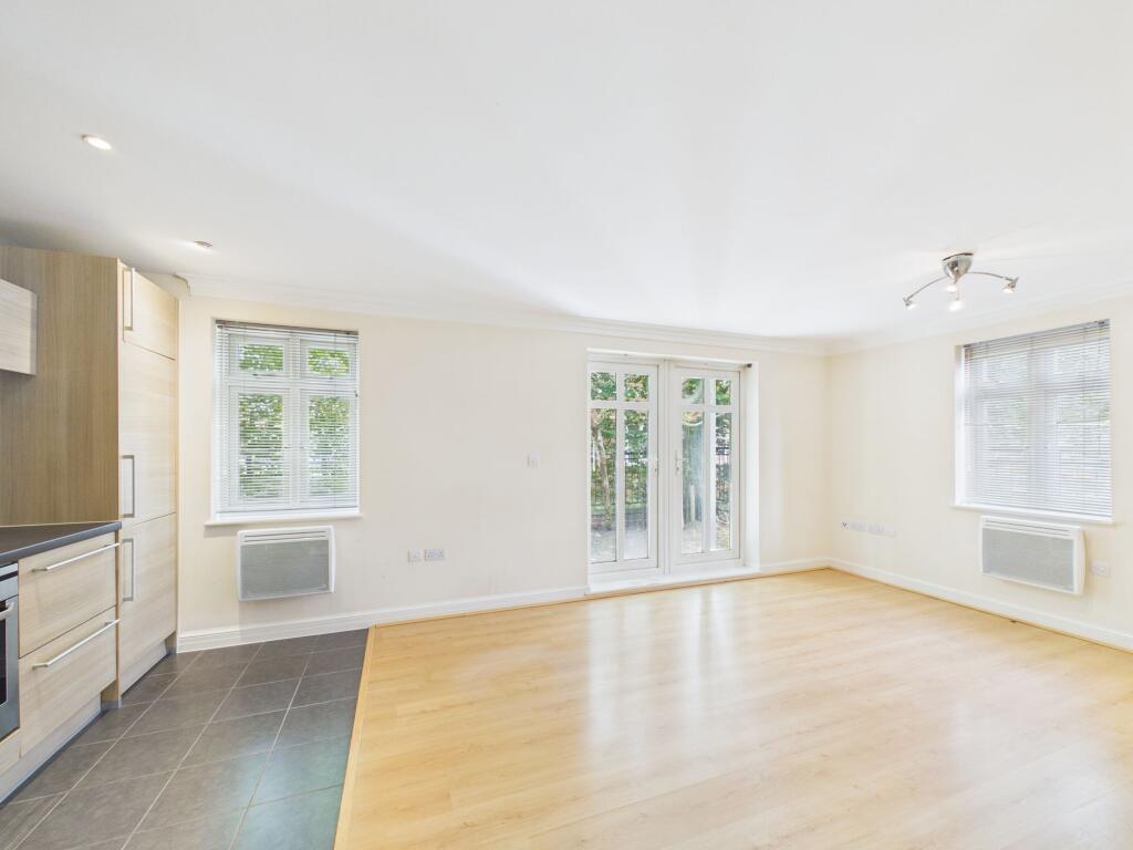 Gabriels Square, Lower Earley, RG6 photo 4