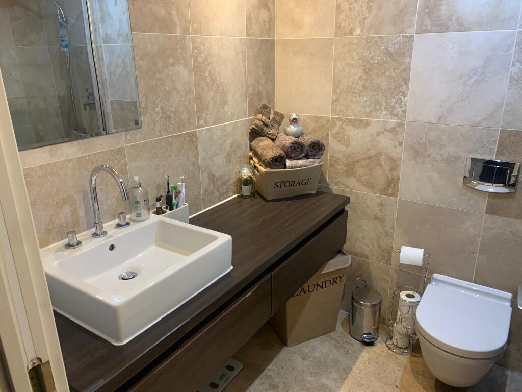 Apartment in Birmingham, West Midlands - View 4