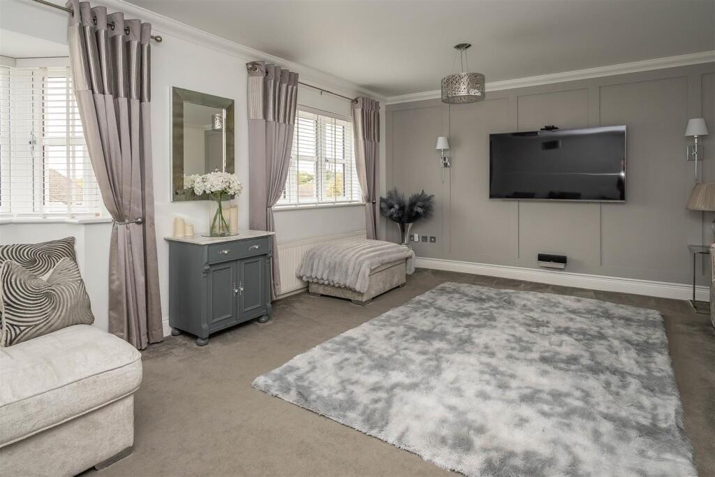 House in Brentwood, Essex - View 3