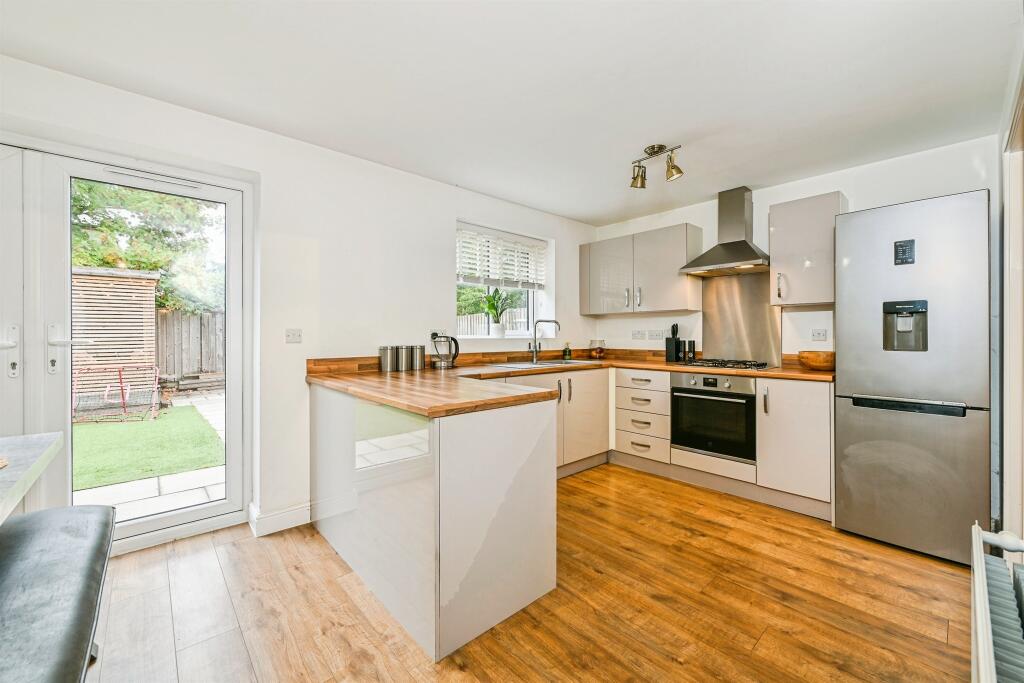 House in Ashfield, Hucknall - More