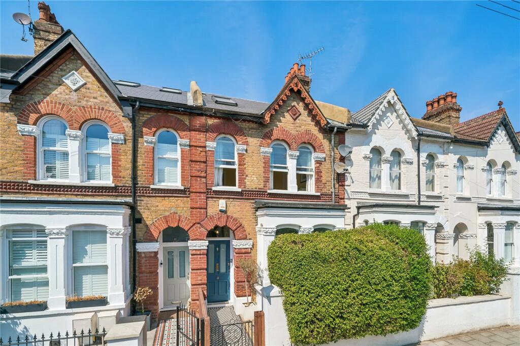 House in London, Summerstown - View 2