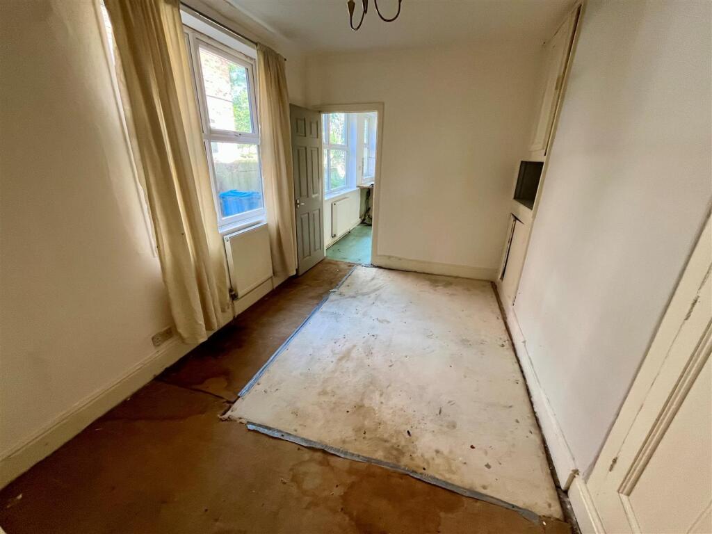 House in Hull, Kingston upon Hull - View 4