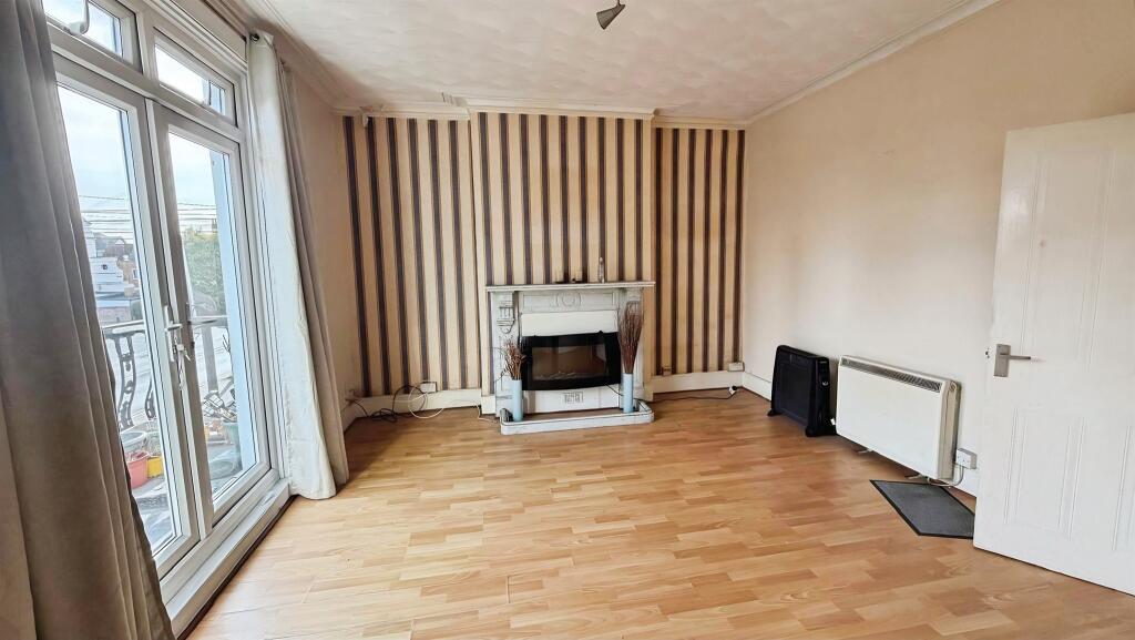 Apartment in Clacton-on-Sea, Great Clacton - View 4