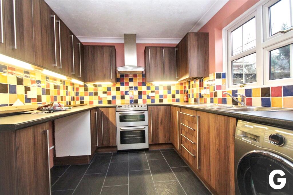 Audemer Court, Ringwood, Hampshire, BH24 photo 2