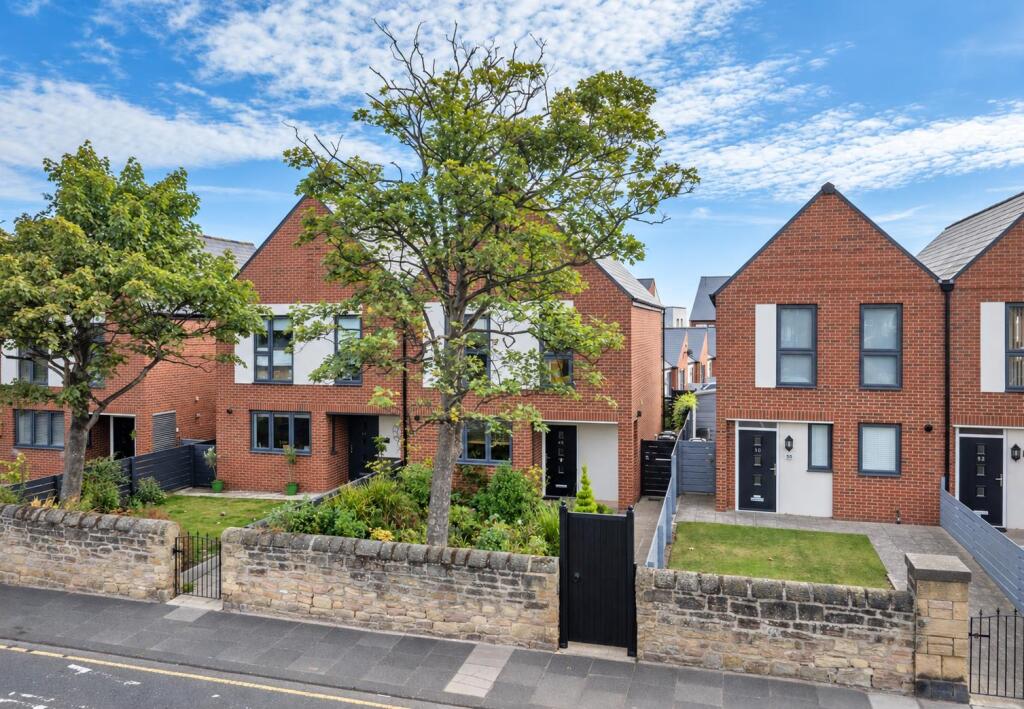Main image of property: Gibson Street, Newbiggin-By-The-Sea, NE64