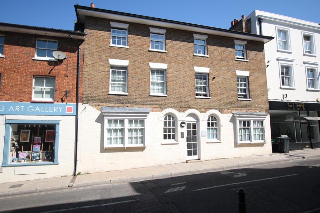 Main image of property: BRIDGE STREET, LEATHERHEAD, KT22