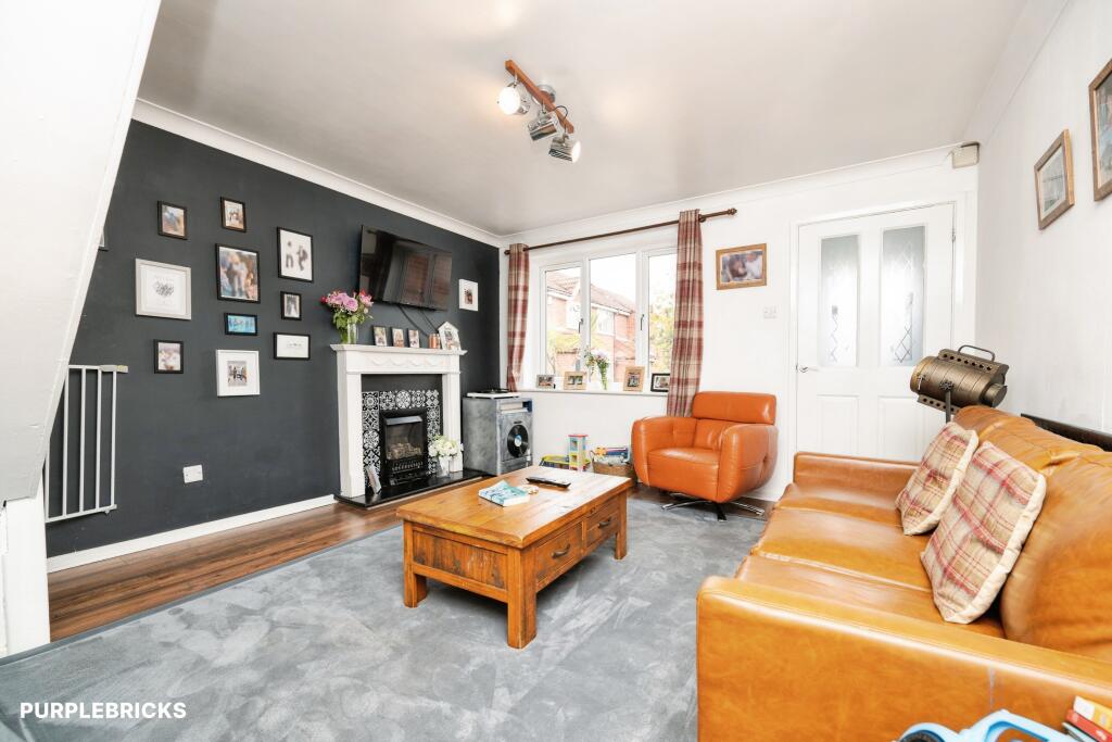 House in Dudley, West Midlands - View 5