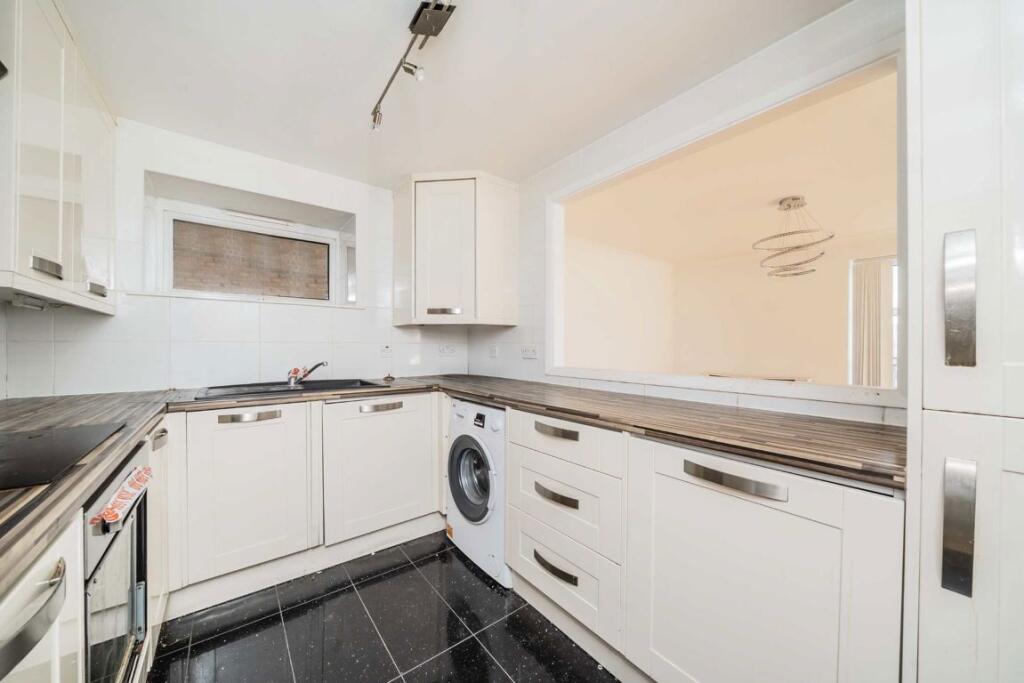 Apartment in London - View 4