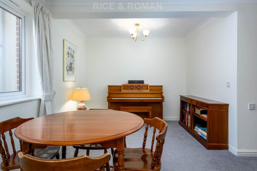 Greenwood Court, Epsom photo 3
