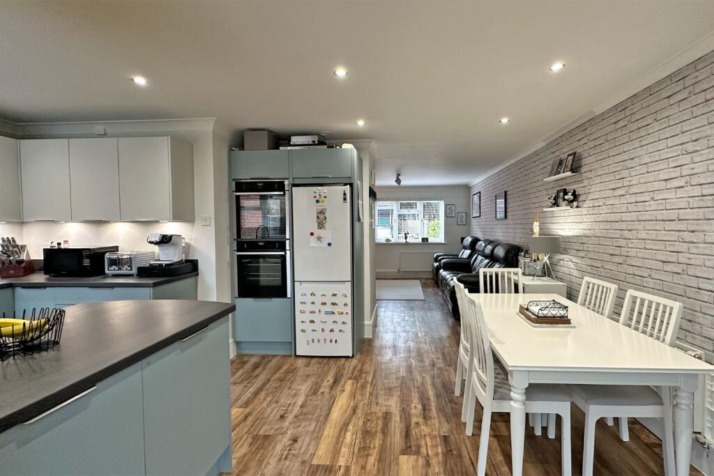 House in Bray, Windsor and Maidenhead - More