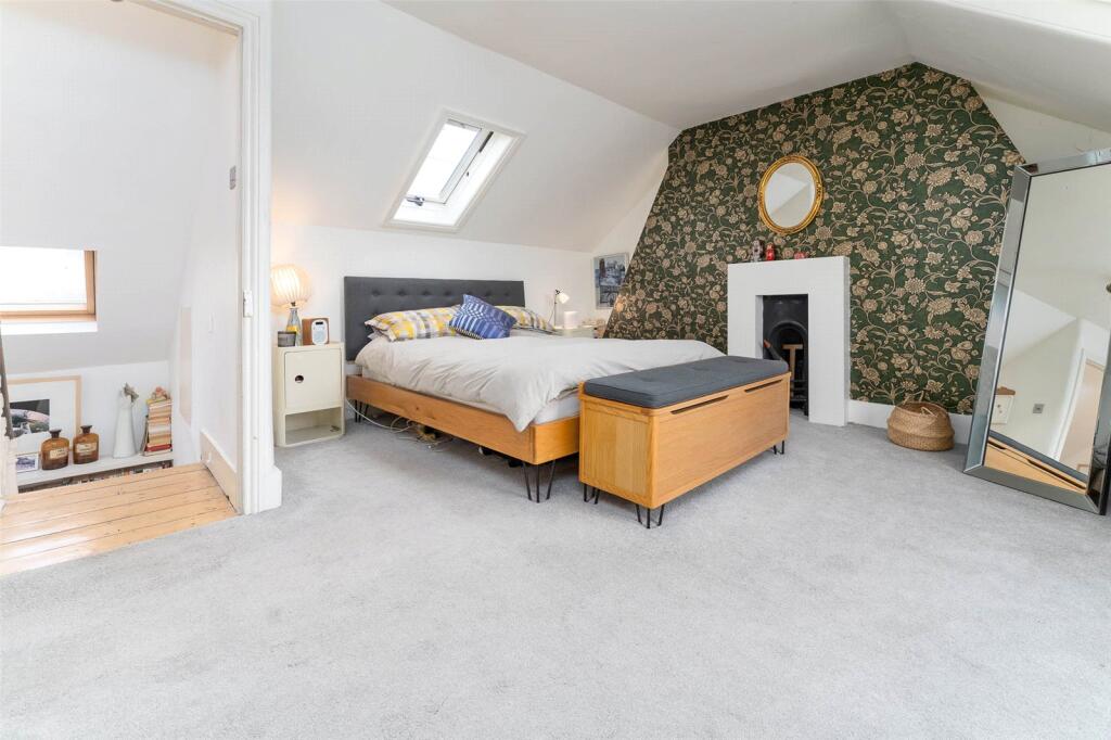 House in Brighton - View 5