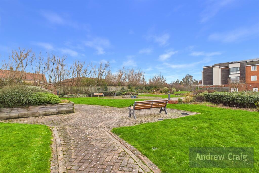 Apartment in North Tyneside, North East - View 2
