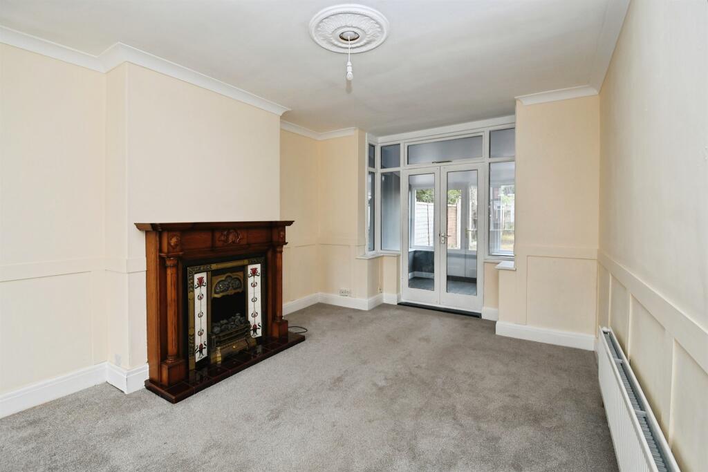 House in Doncaster, North Lincolnshire - More