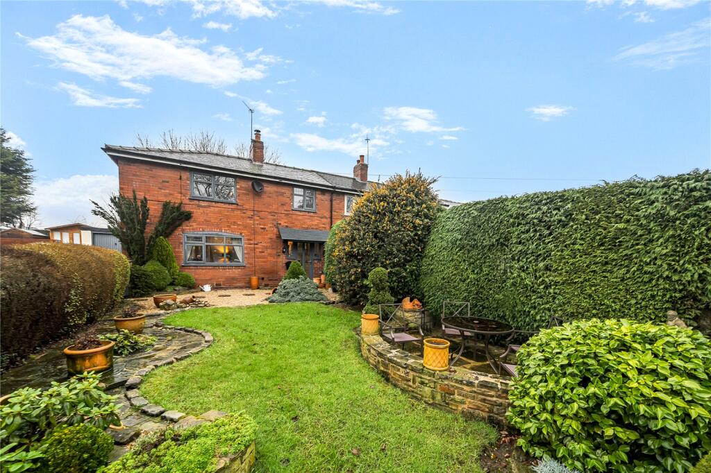 Main image of property: Longthorpe Lane, Lofthouse, Wakefield, West Yorkshire