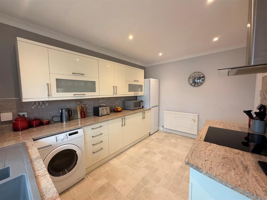 House in Swindon - View 5