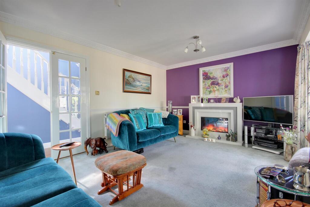 Sellers Drive, Leconfield photo 3