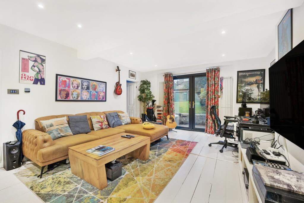 Main image of property: Camden Road, Islington, N7