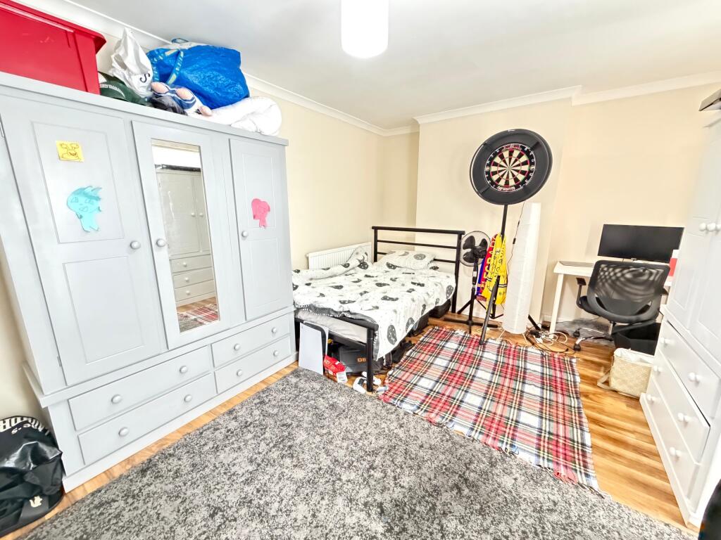3 bedroom flat for rent