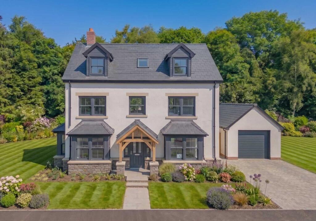 Main image of property: Gwladus Gardens, Raglan