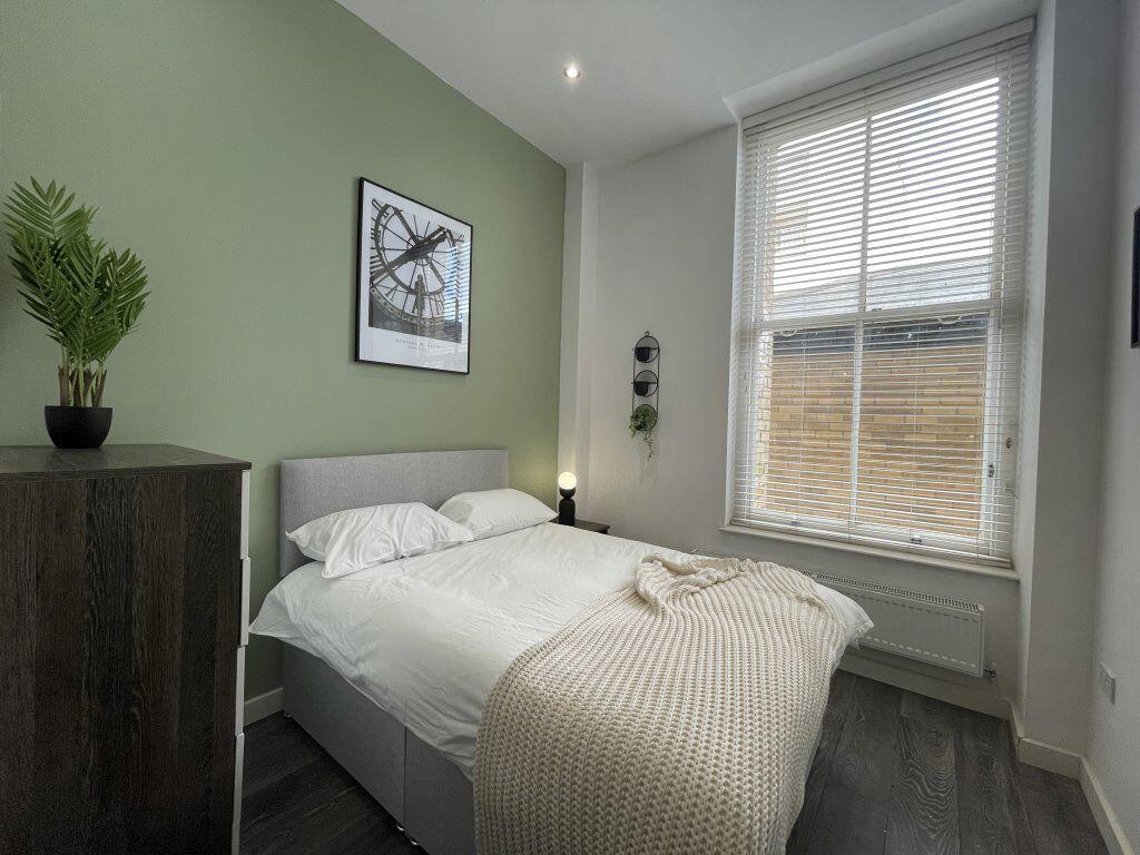 Main image of property: Room 1, Flat 2, Priestgate, Peterborough, PE1 1JL