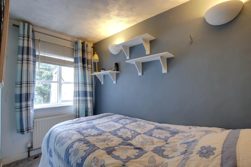 House in Fareham, Hampshire - More