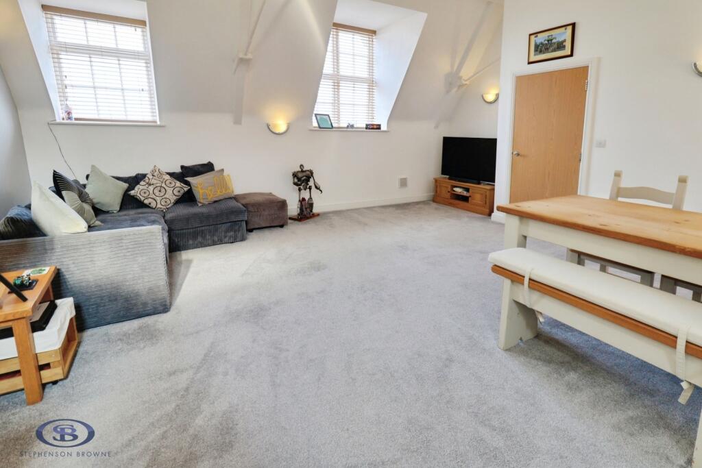 Apartment in Crewe, Cheshire East - View 4