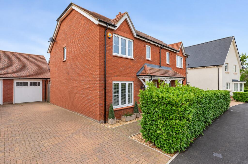 3-bed semi-detached on Eastlake, Tadpole Garden Village, Swindon, SN25, £350,000