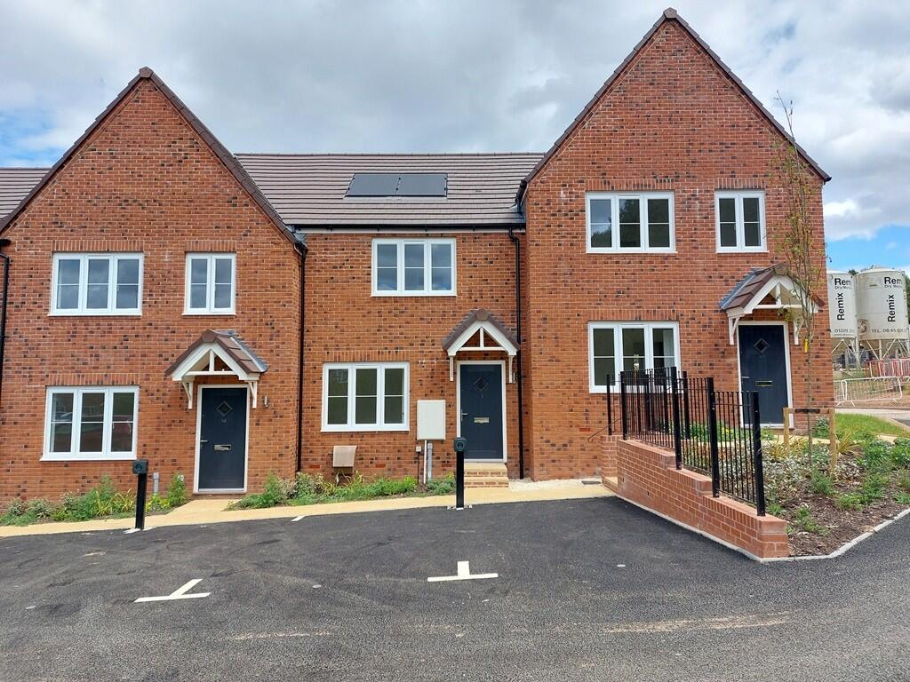 Main image of property: HOPFIELDS,
Leadon Way,
Ledbury,
HR8 2WF