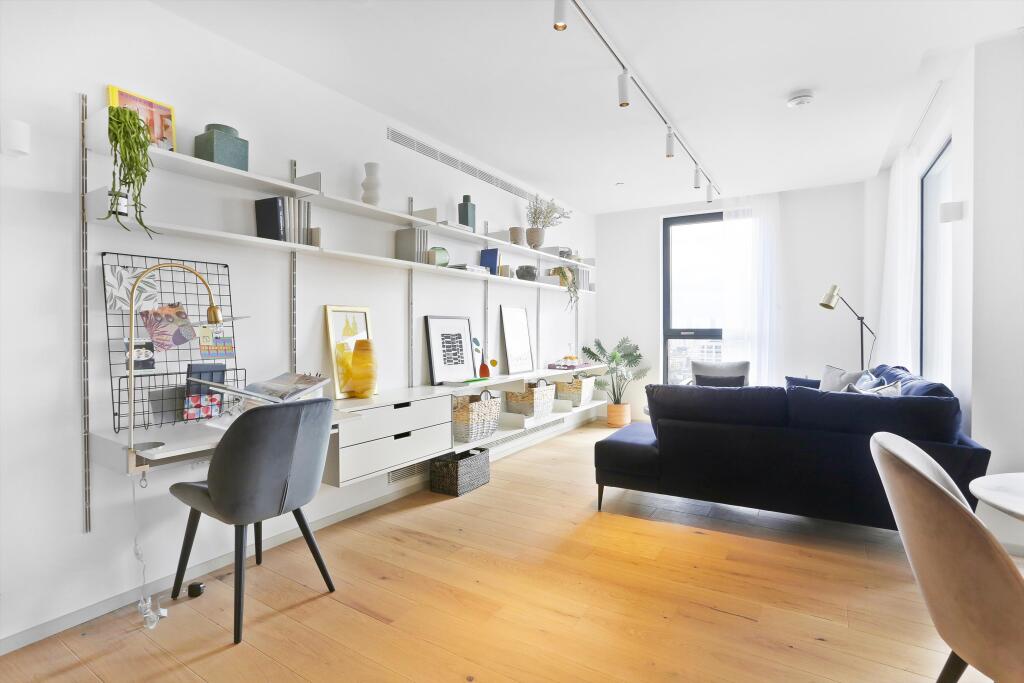 Apartment in London - View 5