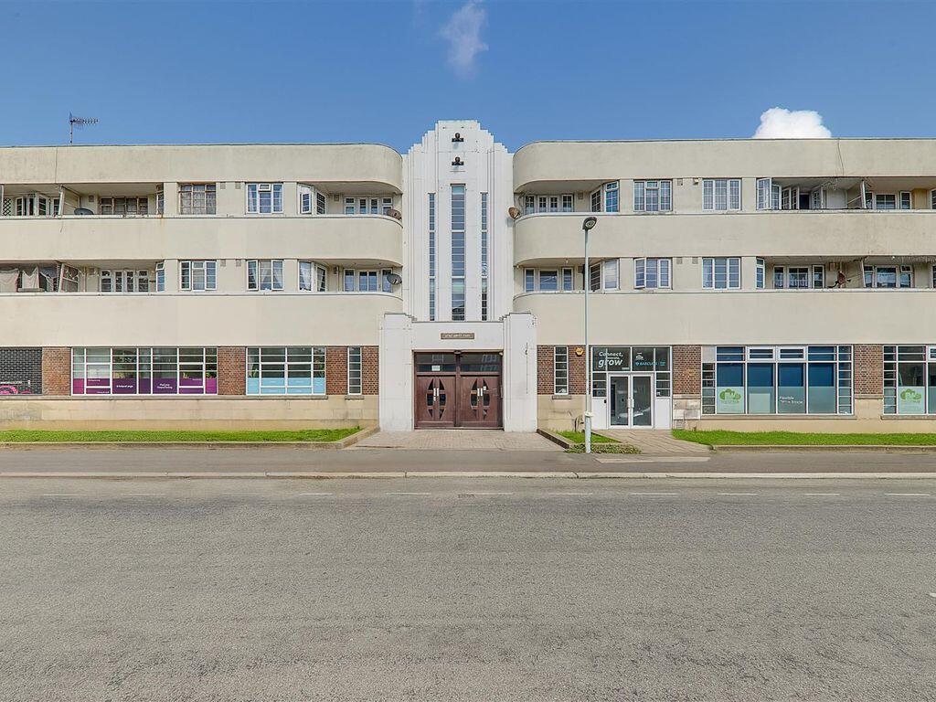 Main image of property: Flat 72, Stoke Abbott Court, Stoke Abbott Road, Worthing, West Sussex, BN11 1HJ