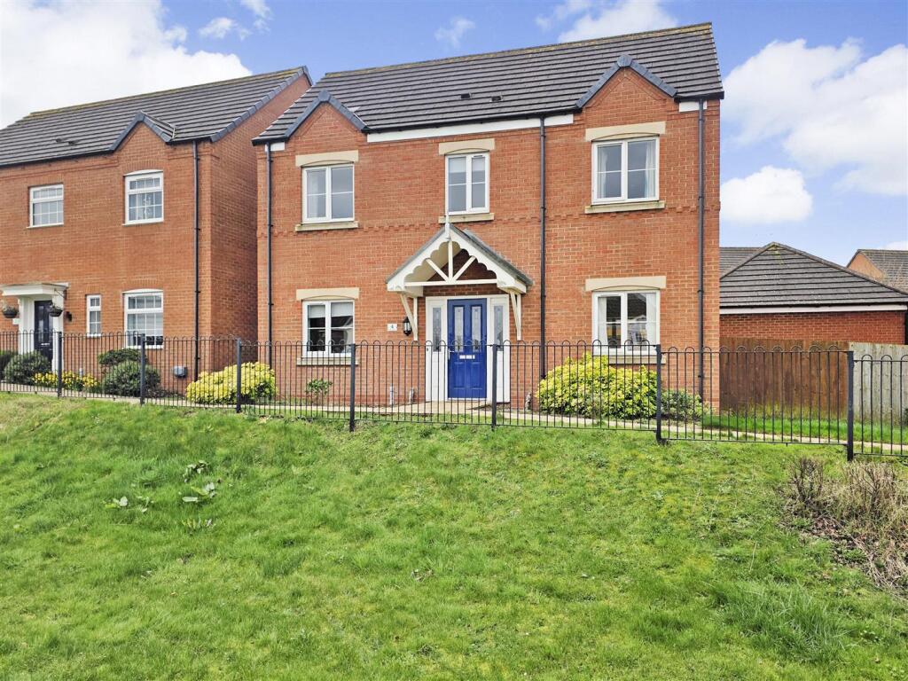 Main image of property: Nene Way, Bingham, Nottingham