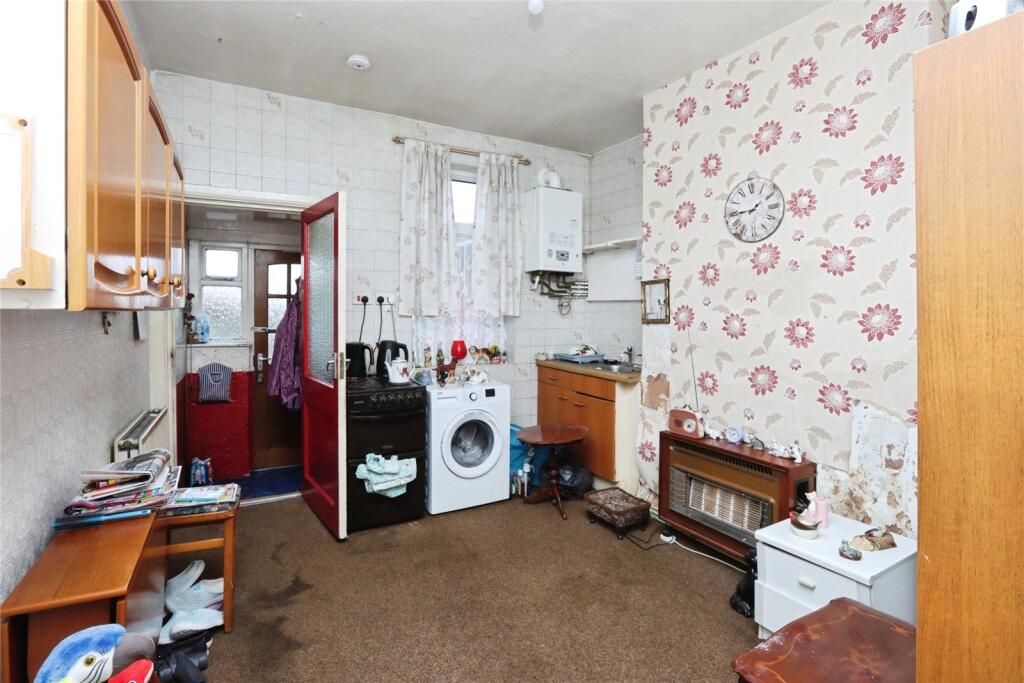 House in Rotherham, Laughton Common, Thurcroft - View 4