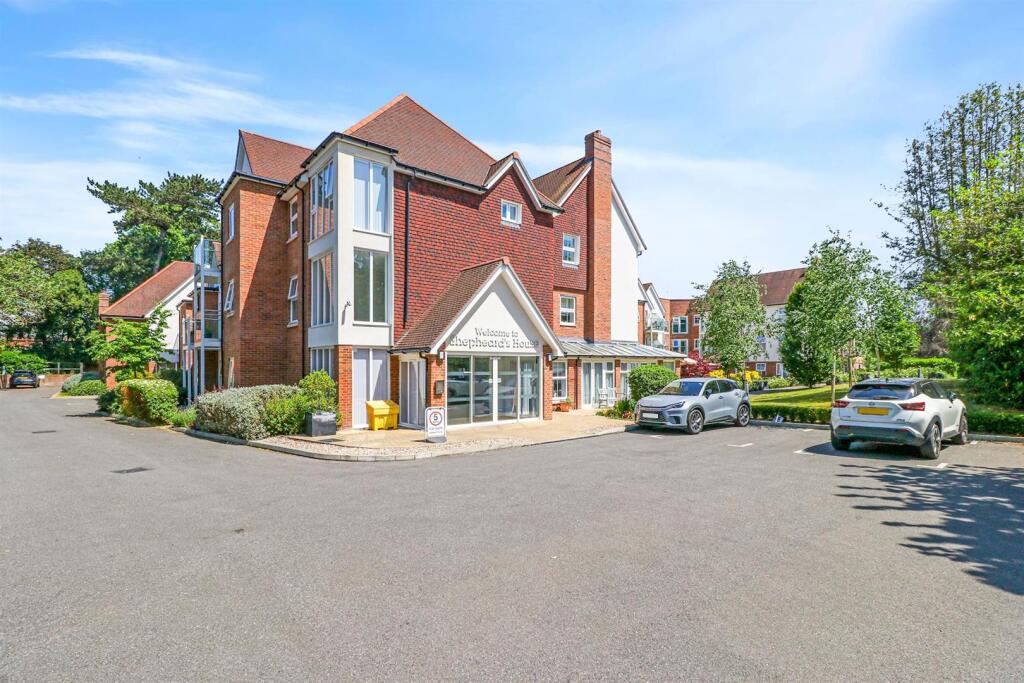 Main image of property: Manor Park Road, Chislehurst, BR7 5FT