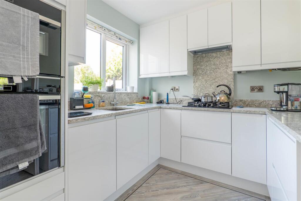 Hillcrest Close, Tarleton, Preston - View 3