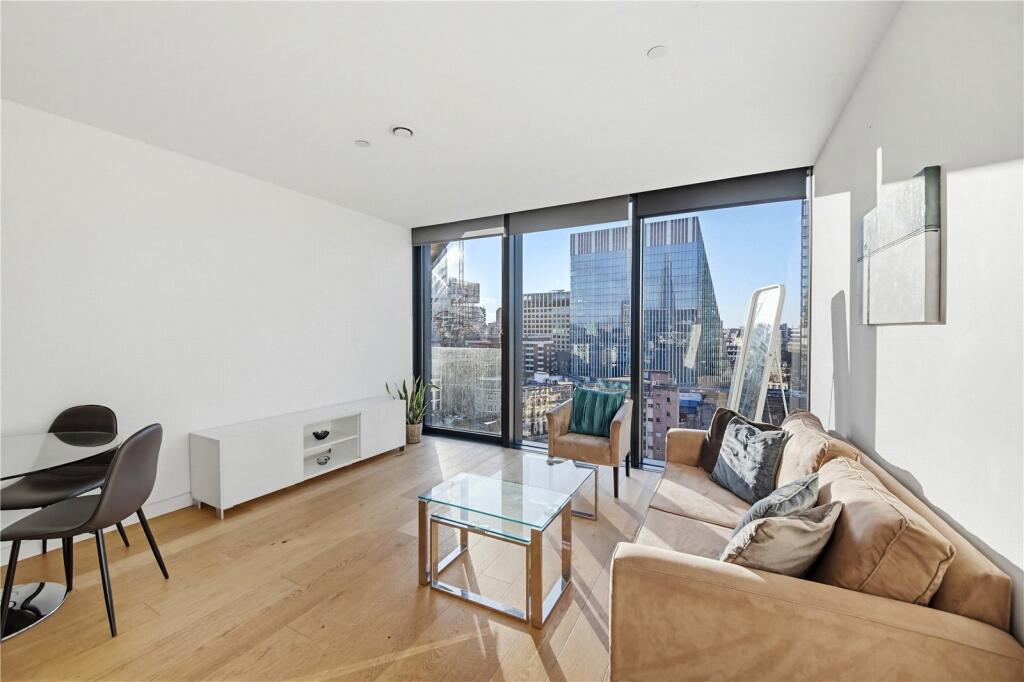 Main image of property: Holland Street, London, SE1