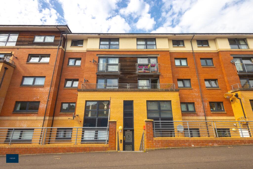 Main image of property: Flat 2/2 3 Lymburn Street, Glasgow, G3 8PD
