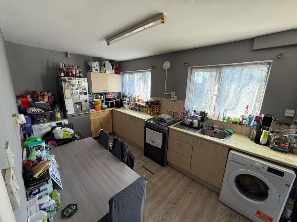 House in Nottingham - View 5