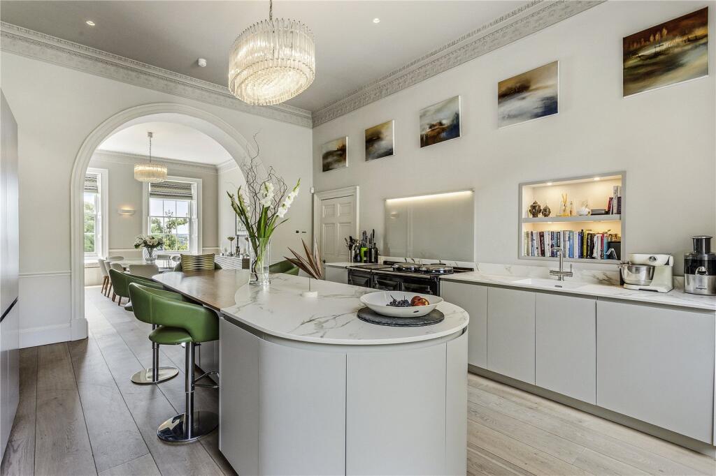 Lansdown Crescent, Bath, Somerset, BA1 photo 4