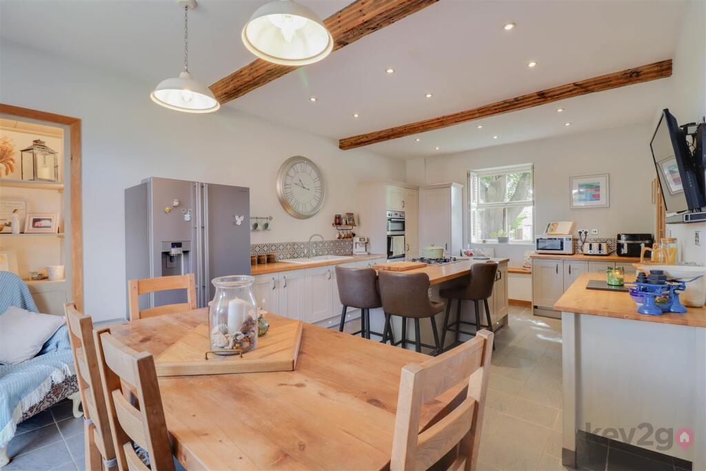House in North East Derbyshire, Eckington - View 4