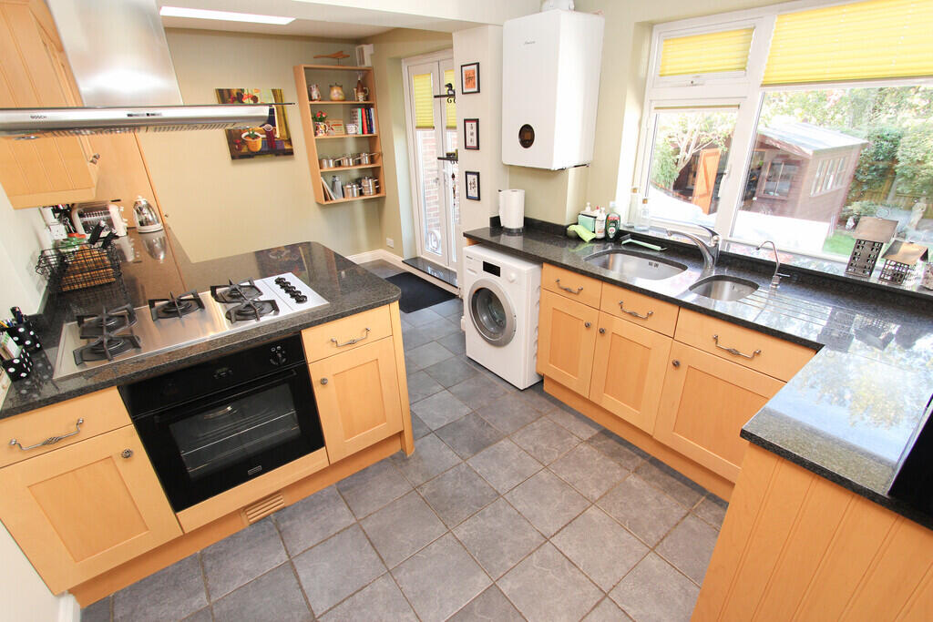House in London - View 5