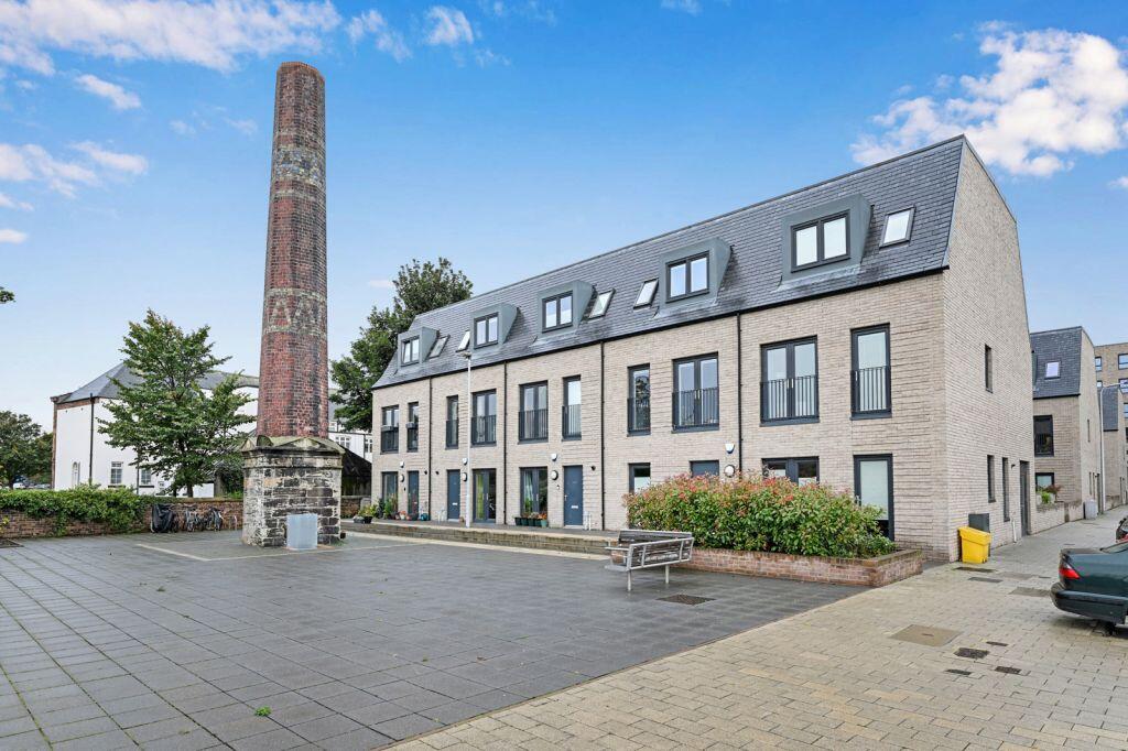 Main image of property: 42 Pillans Walk, Edinburgh, EH6 7DY