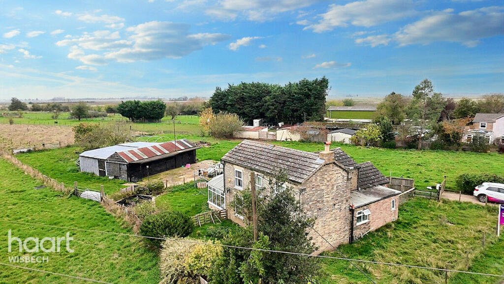 3-bed detached on Thurlands Drove, Upwell, £490,000