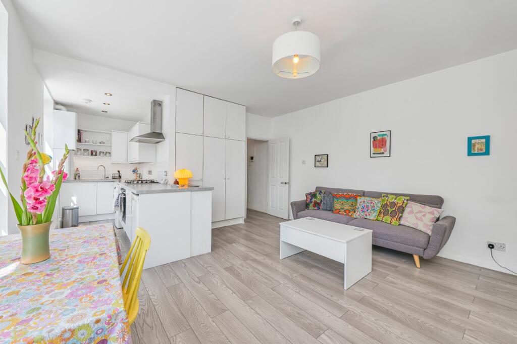 Apartment in London, Stockwell Park, Brixton - View 2