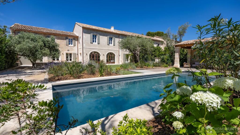 Main image of property: Provence-Alps-Cote d`Azur, Bouches-du-Rhône, Maussane-les-Alpilles