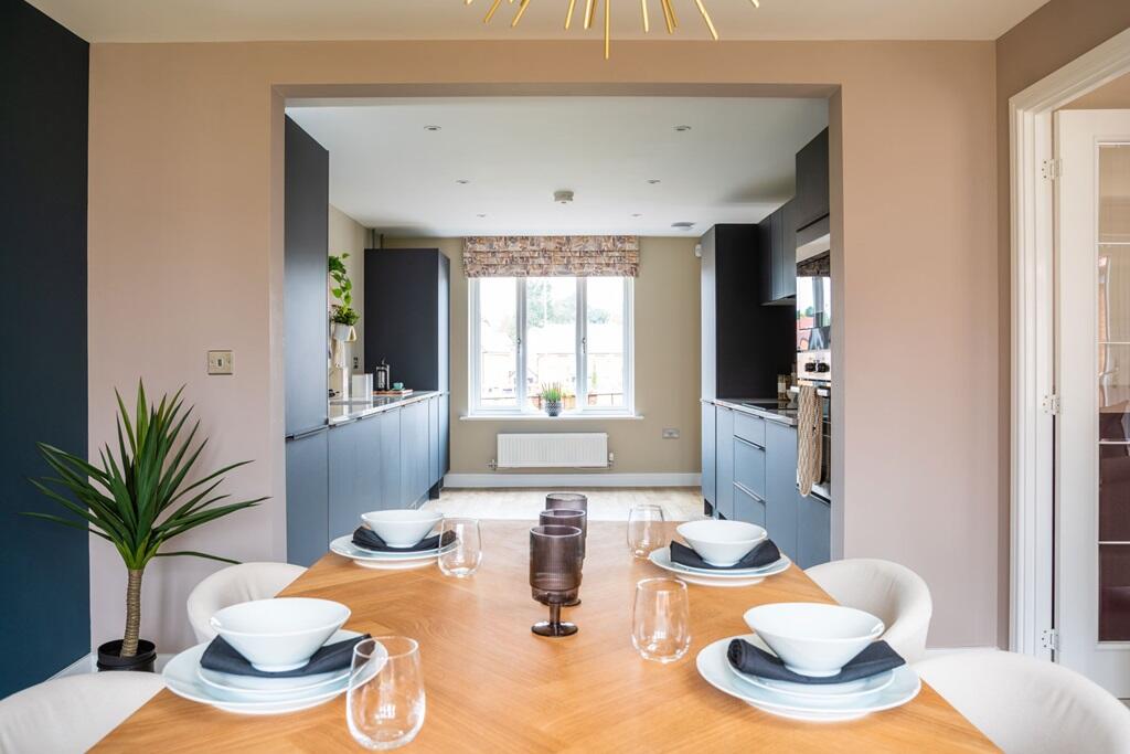 House in Coventry, Keresley Green, Keresley - More