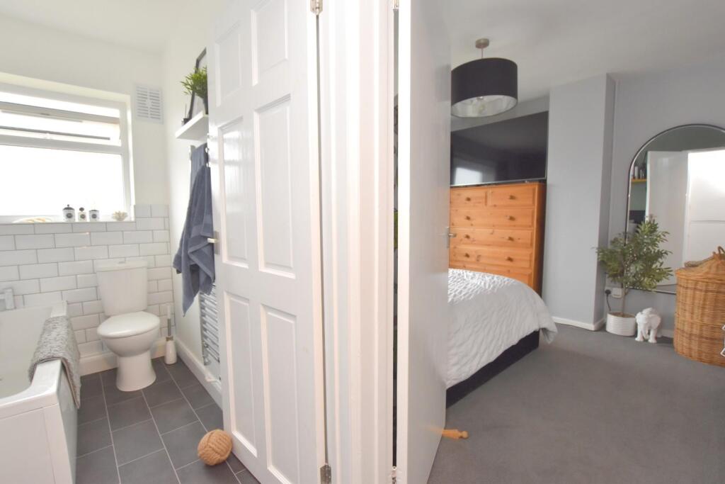 Apartment in Hythe, Orchard Valley - More