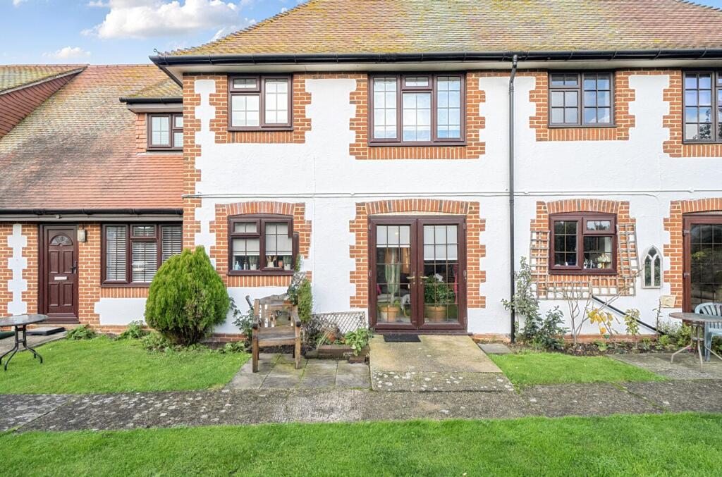 Main image of property: 9 The Willows, Off Manor Farm Court, Selsey, PO20 0JT
